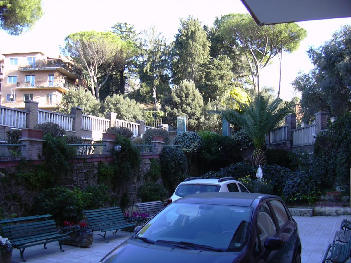 Casa Per Ferie Suore Domenicane Roma Eksteriør bilde